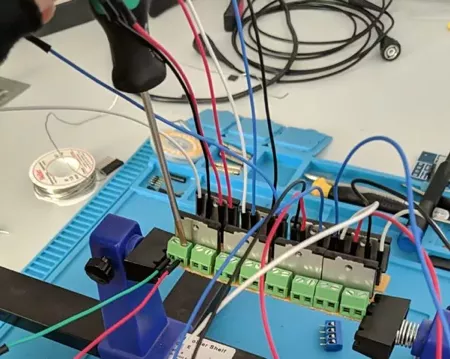 Current resistors